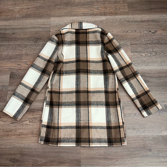 💙 NWT Hollister Women's Plaid Coat - Cream and Brown Size Small - Picture 4 of 7